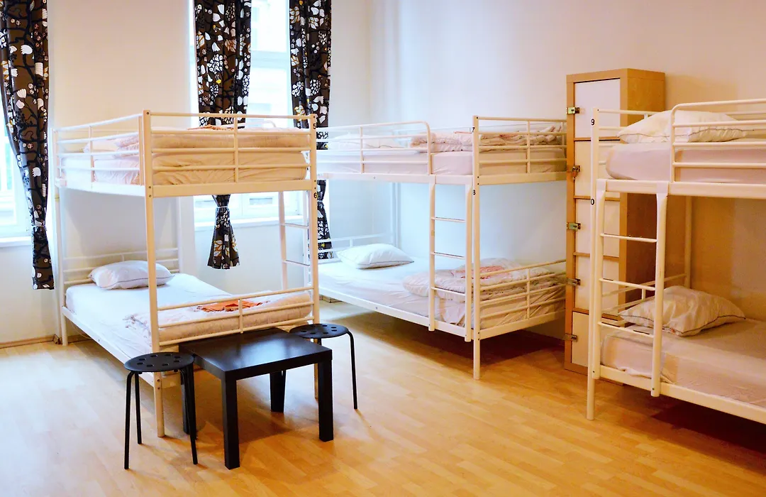 Grampa'S Hostel-1